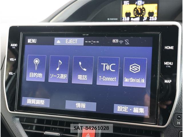 Toyota VOXY 2021-03 8222435-2