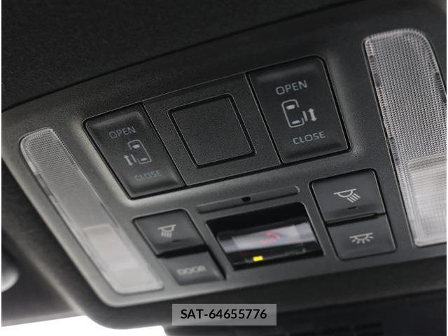 Toyota VOXY 2025-06 8222446-11