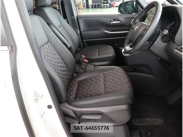 Toyota VOXY 2025-06 8222446-14
