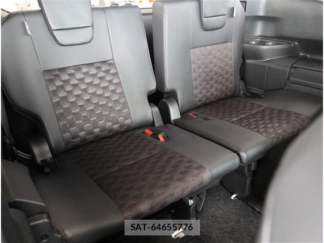 Toyota VOXY 2025-06 8222446-16