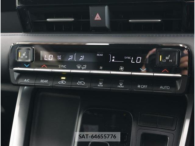 Toyota VOXY 2025-06 8222446-9