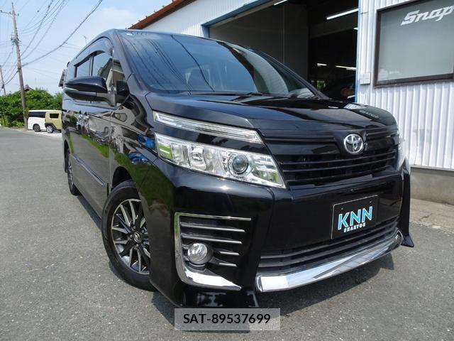 Toyota VOXY 2015-12 8222510-0