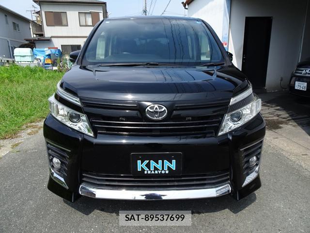 Toyota VOXY 2015-12 8222510-1