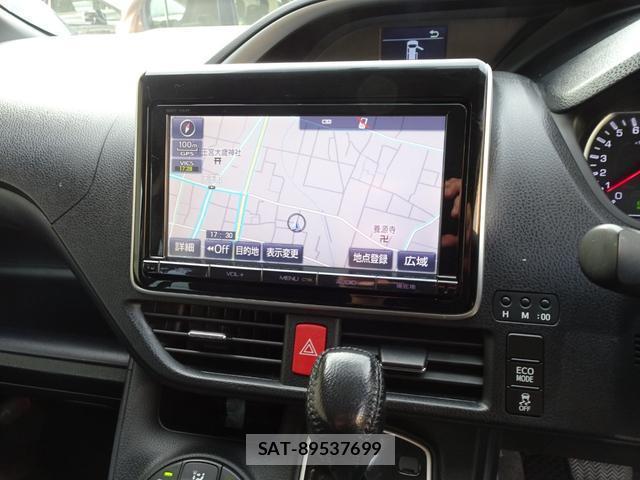 Toyota VOXY 2015-12 8222510-5