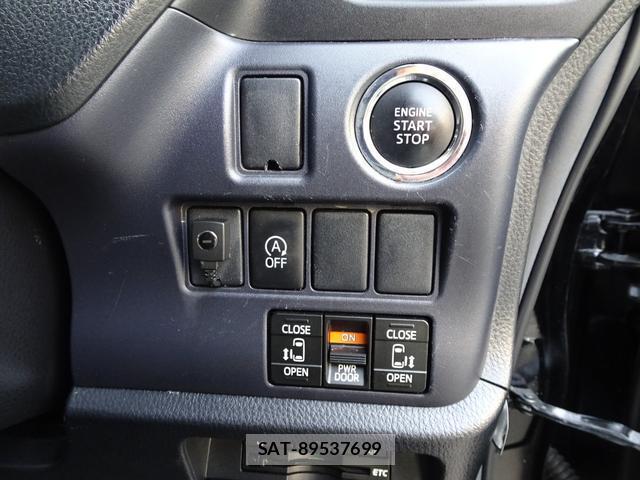 Toyota VOXY 2015-12 8222510-7