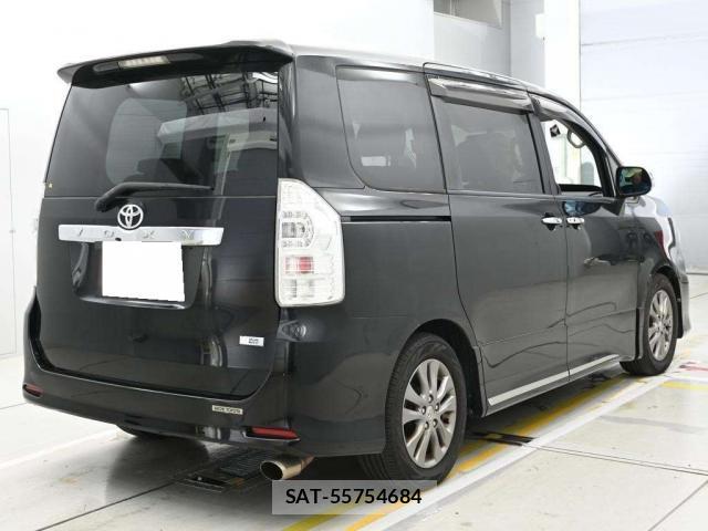 Toyota VOXY 2013-09 8222551-2