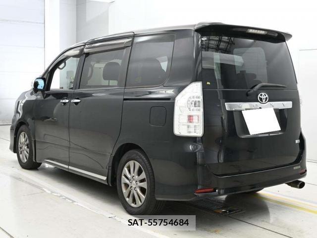 Toyota VOXY 2013-09 8222551-3