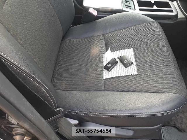 Toyota VOXY 2013-09 8222551-5