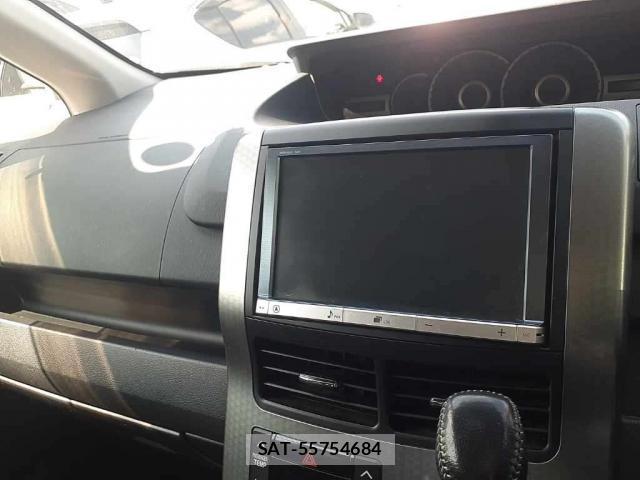 Toyota VOXY 2013-09 8222551-7