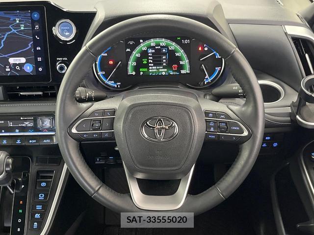 Toyota VOXY 2023-05 8222631-10