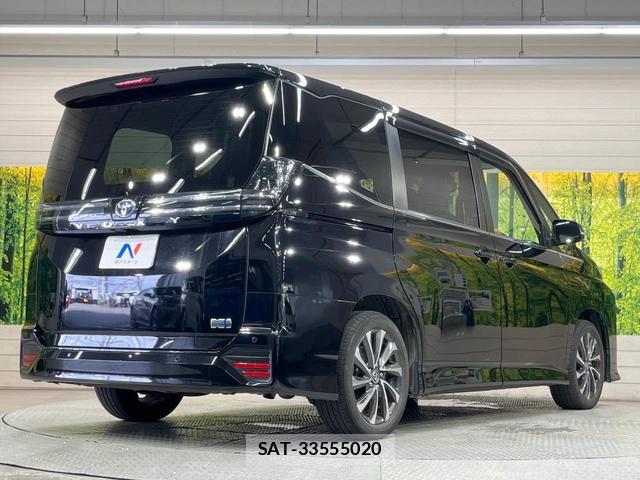 Toyota VOXY 2023-05 8222631-16