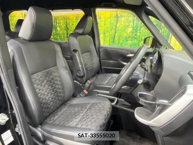 Toyota VOXY 2023-05 8222631-6