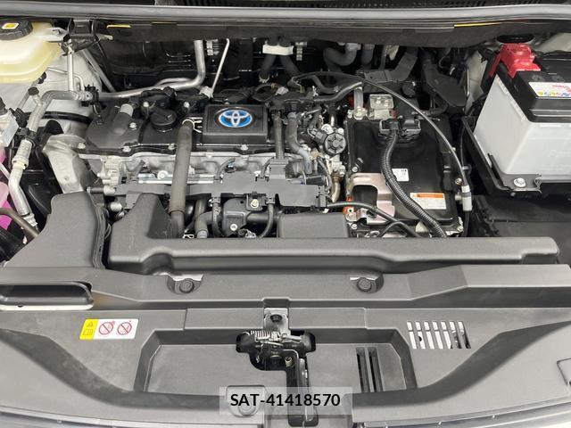 Toyota VOXY 2023-07 8222636-17