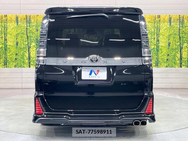 Toyota VOXY 2021-01 8222638-15