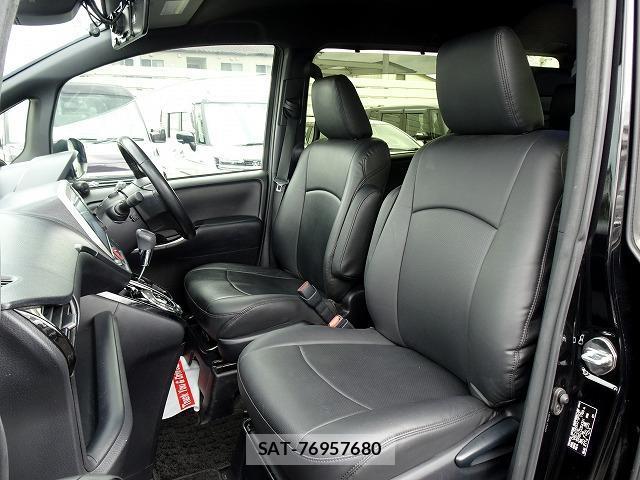 Toyota VOXY 2017-08 8222694-15