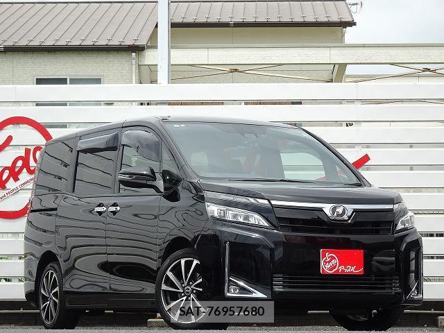 Toyota VOXY 2017-08 8222694-2