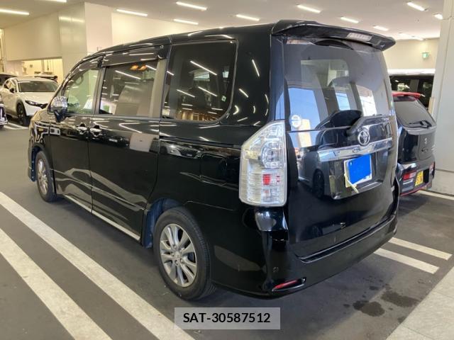Toyota VOXY 2013-01 8222707-13