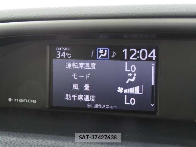 Toyota VOXY 2021-06 8222718-12