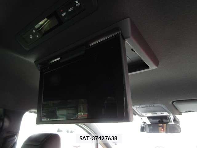 Toyota VOXY 2021-06 8222718-5