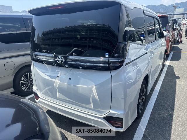 Toyota VOXY 2023-05 8222803-6