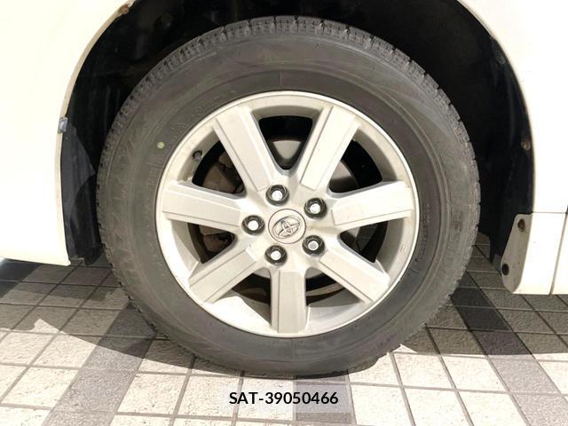 Toyota VOXY 2011-07 8222884-15