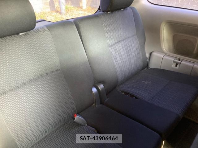 Toyota VOXY 2005-06 8223004-11