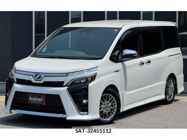Toyota VOXY 2019-07 8223198-0