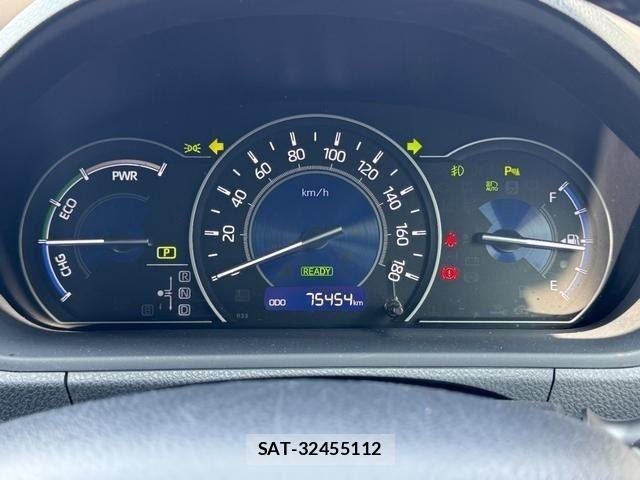 Toyota VOXY 2019-07 8223198-12