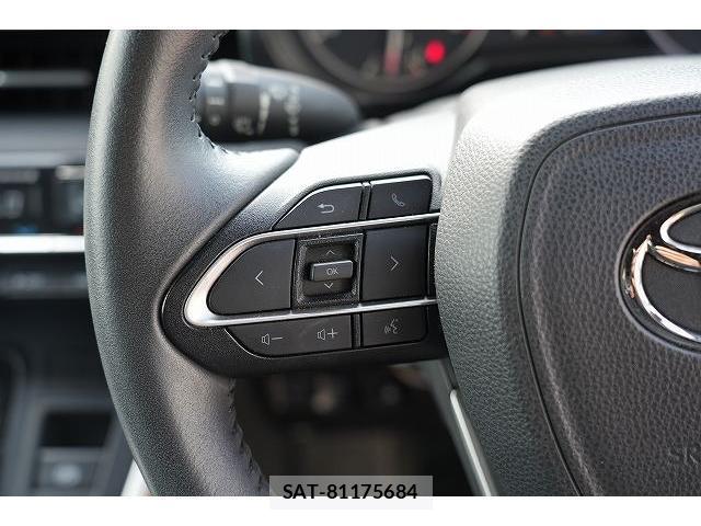 Toyota VOXY 2023-08 8223262-14