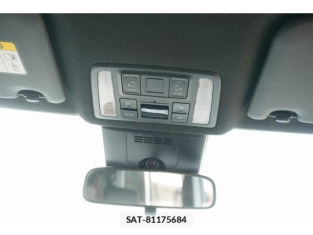 Toyota VOXY 2023-08 8223262-15