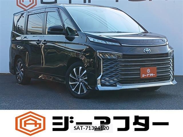 Toyota VOXY 2022-04 8223732-0