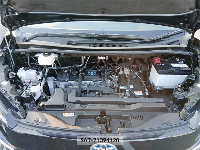 Toyota VOXY 2022-04 8223732-18