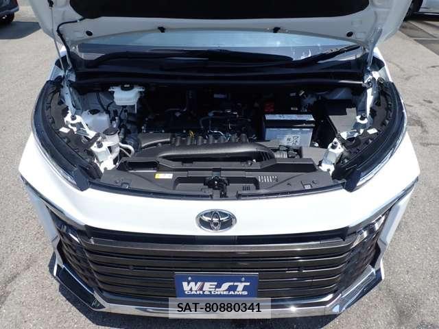 Toyota VOXY 2024-07 8223829-5