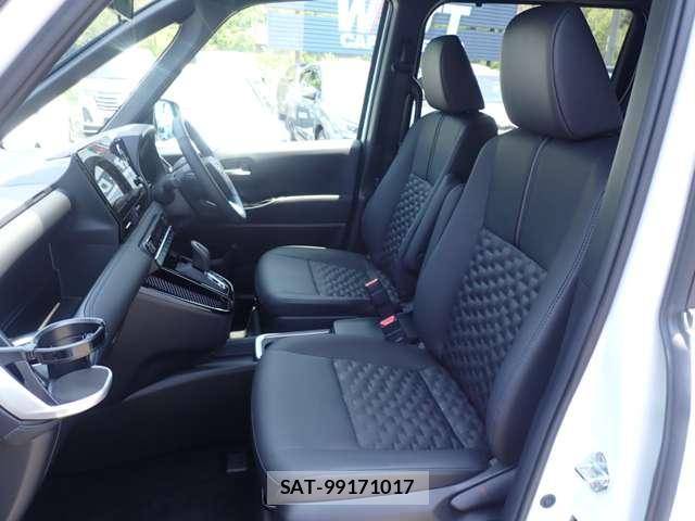 Toyota VOXY 2025-10 8223838-3