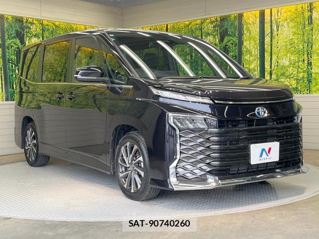 Toyota VOXY 2025-05 8223985-16