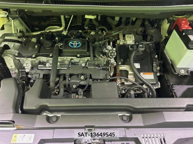 Toyota VOXY 2023-10 8224033-18
