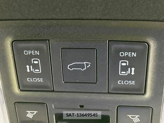 Toyota VOXY 2023-10 8224033-3