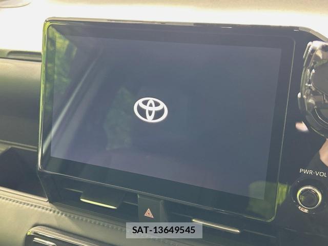 Toyota VOXY 2023-10 8224033-5
