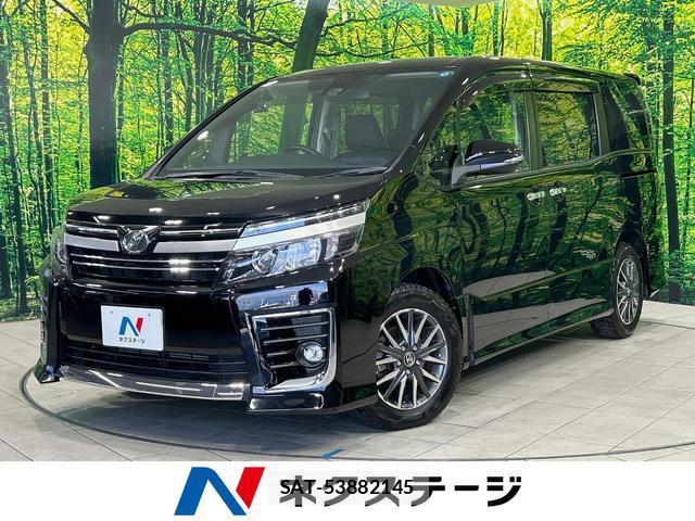 Toyota VOXY 2017-06 8224040-0