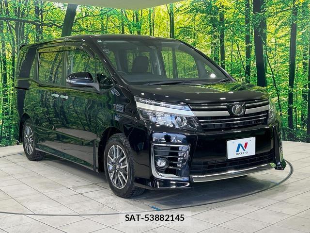 Toyota VOXY 2017-06 8224040-16