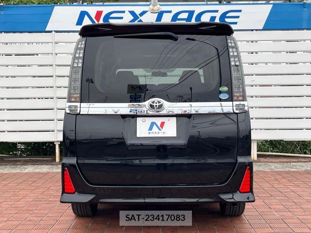 Toyota VOXY 2015-06 8224119-15