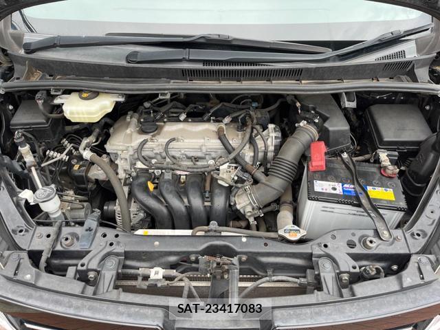 Toyota VOXY 2015-06 8224119-18