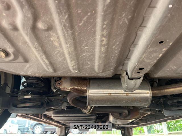 Toyota VOXY 2015-06 8224119-19