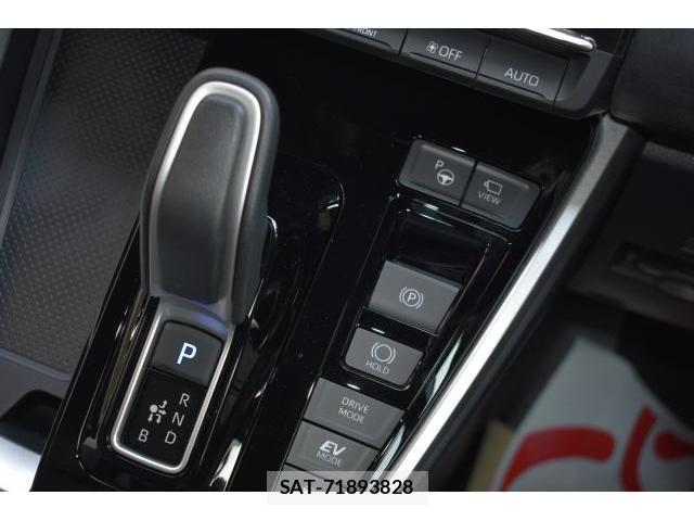 Toyota VOXY 2026-07 8224150-10