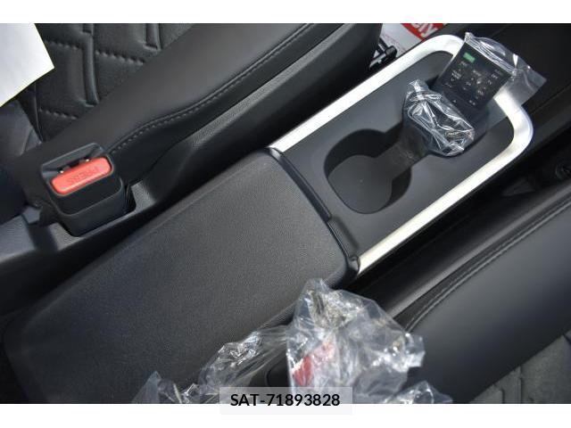 Toyota VOXY 2026-07 8224150-15
