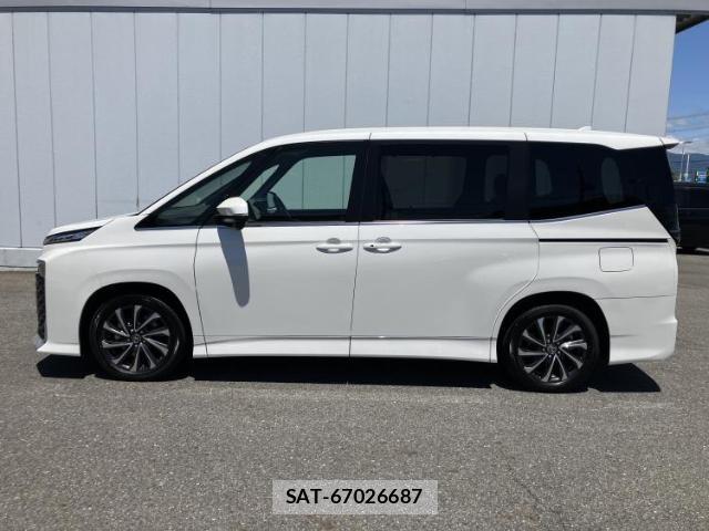 Toyota VOXY 2025-02 8224193-1