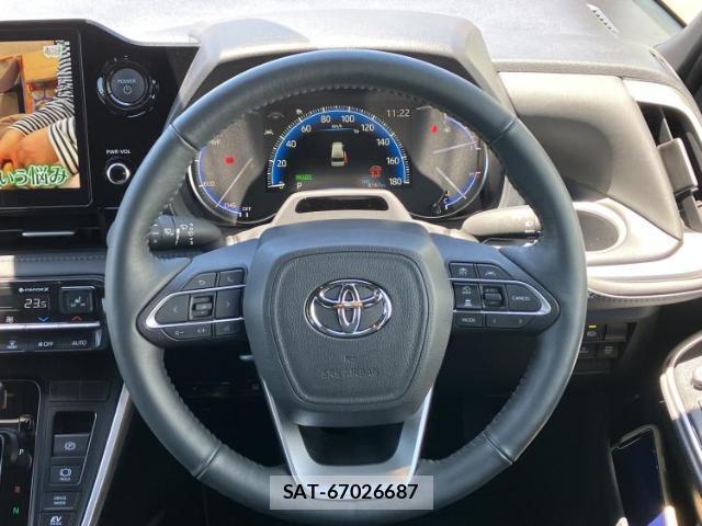 Toyota VOXY 2025-02 8224193-14