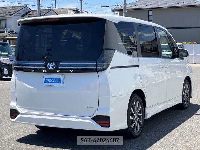 Toyota VOXY 2025-02 8224193-2