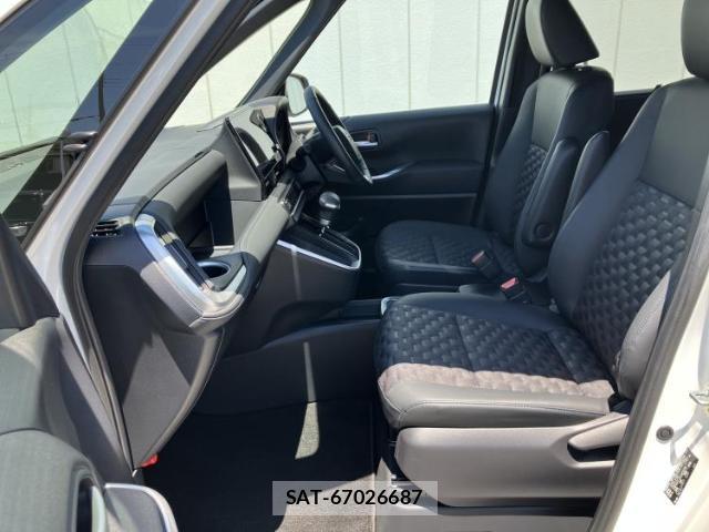 Toyota VOXY 2025-02 8224193-6
