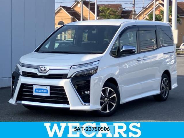 Toyota VOXY 2020-10 8224195-0